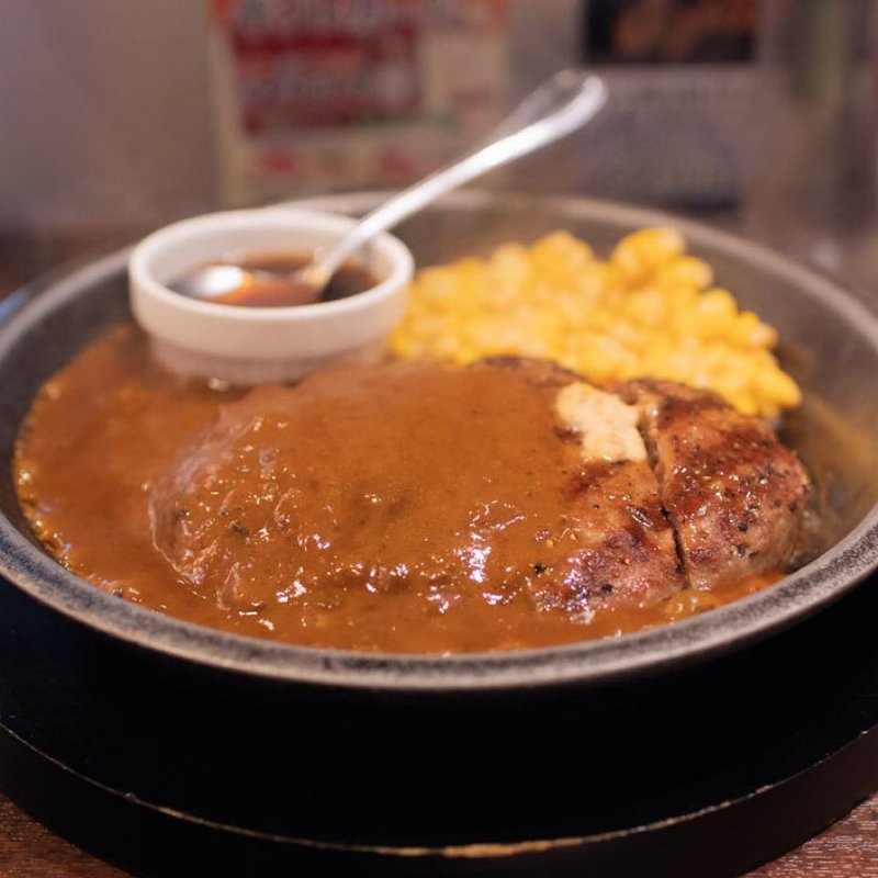 ワイルドハンバーグ300g+トッピングカレー(いきなりステーキ ホテルモントレ姫路店)