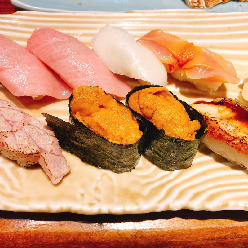 寿司一貫(すし屋 銀蔵 御徒町店)