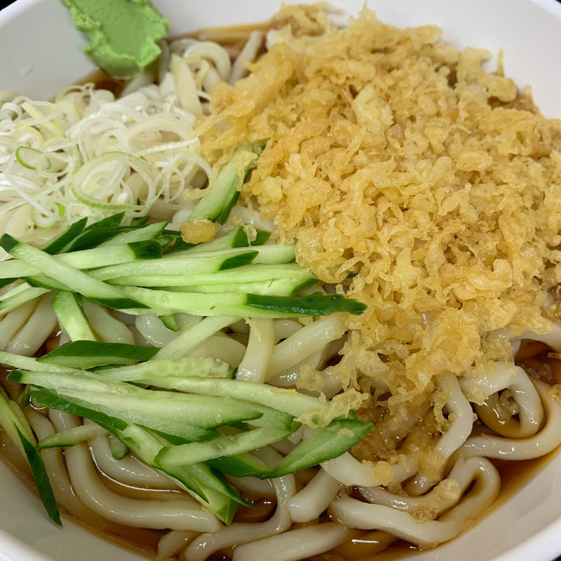 冷やしタヌキうどん大盛(梅もと 溝の口店)