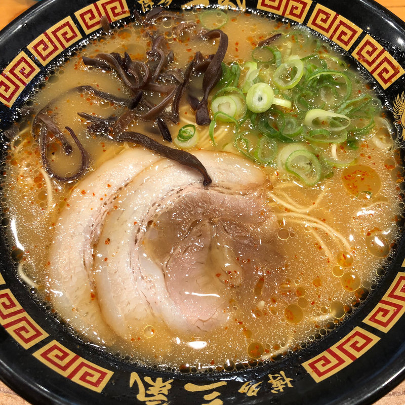 元気ラーメン(豚骨ラーメン博多三氣 野間店)