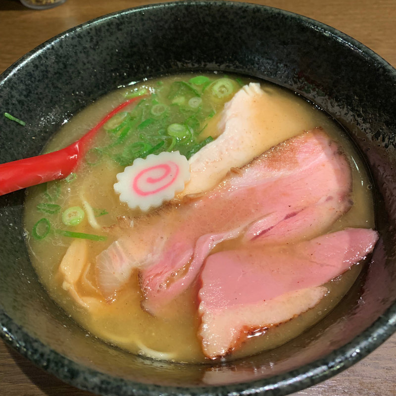 丸鶏と魚介の塩中華そば(中華そば ひのき屋)