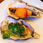焼き牡蠣(オイスターバー＆レストラン オストレア 新宿三丁目店 Ostrea oyster bar & restaurant)