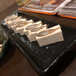 スクガラス豆腐(沖縄料理 SIKINA（シキナ）)