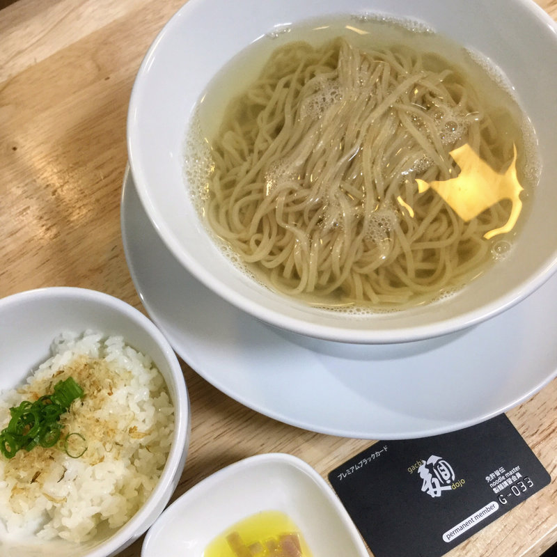 プレノアール丸鶏と昆布の塩そば(ガチ麺道場 )