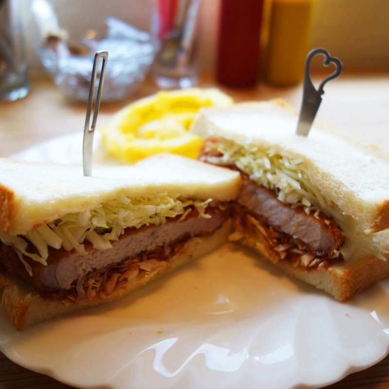 あげたてカツサンド(みかく堂)