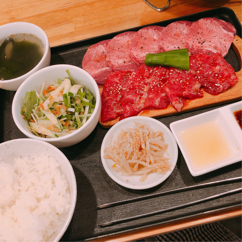 (MEAT MARKET （ミートマーケット）)