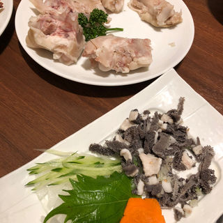 センマイ刺し、とんそく(大陸食道 宮環豊郷店 )