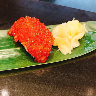 紅鮭すじこ醤油漬け(立食い寿司 根室花まる)