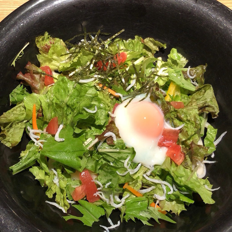 サラダうどん(おうどん　銀座　うらら)