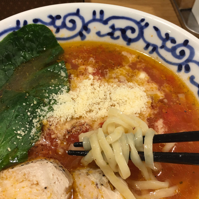 トマトラーメン(月や 博多駅デイトス店)