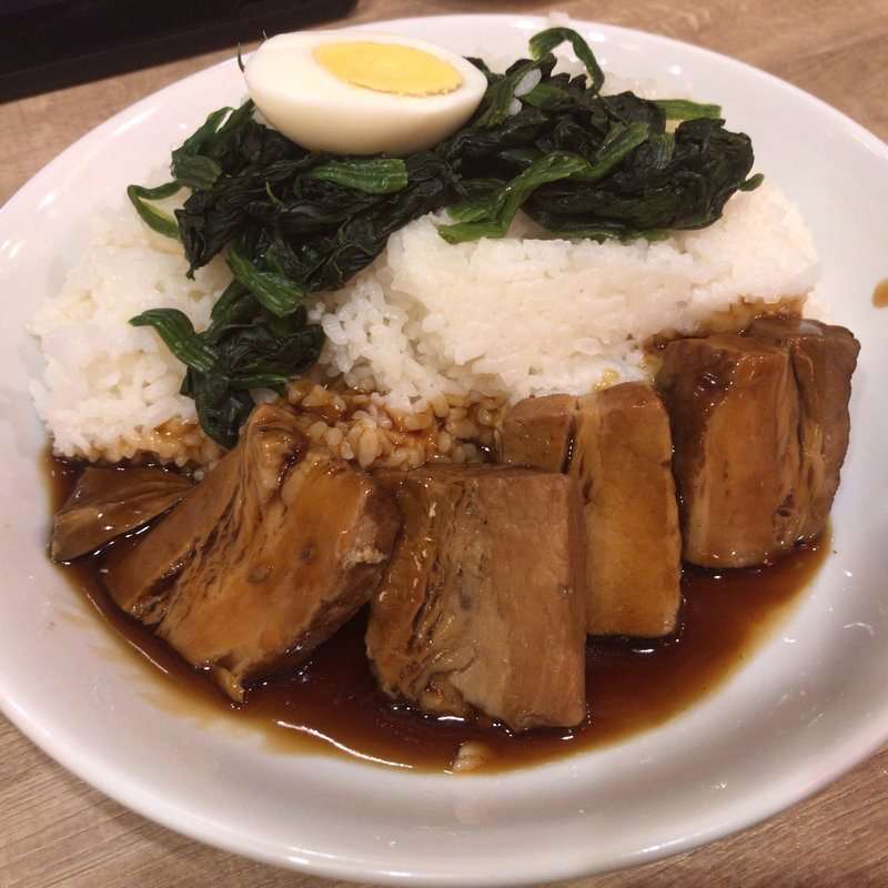 角煮飯(大盛り)(餃子販売所 上野いち五郎)