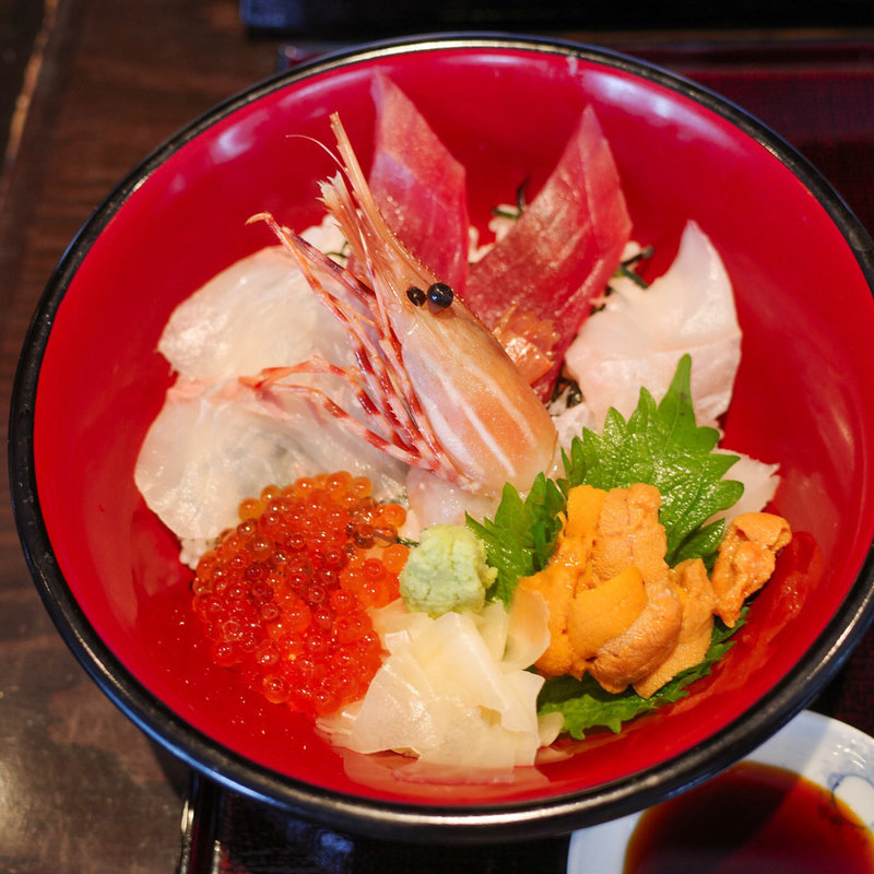 北海海鮮丼(御影蔵 （みかげくら）)