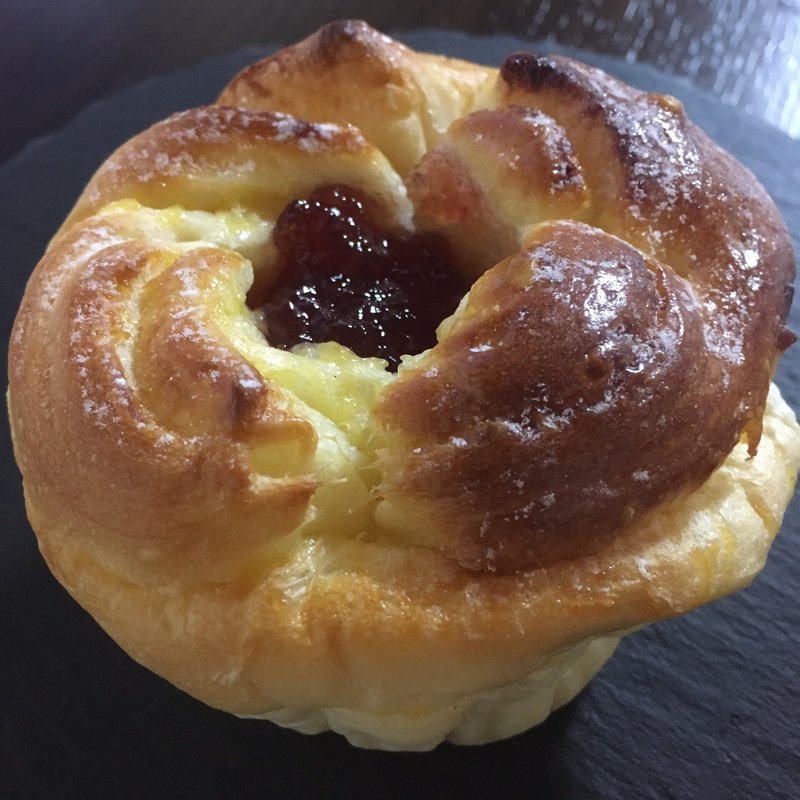 苺カスタード(阪急ベーカリー＆カフェ 西新店 )