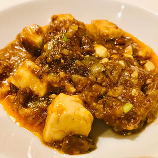 牛スジ入り麻婆豆腐(ビストロチャイナ 蜜柑)