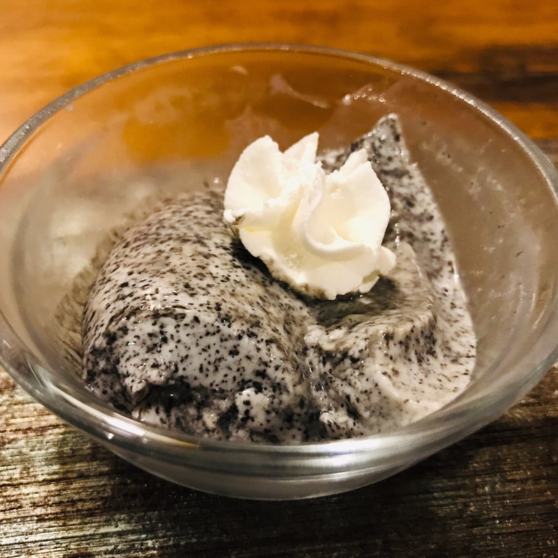 本日のデザート2種盛り(黒胡麻パンナコッタ)(ビストロチャイナ 蜜柑)