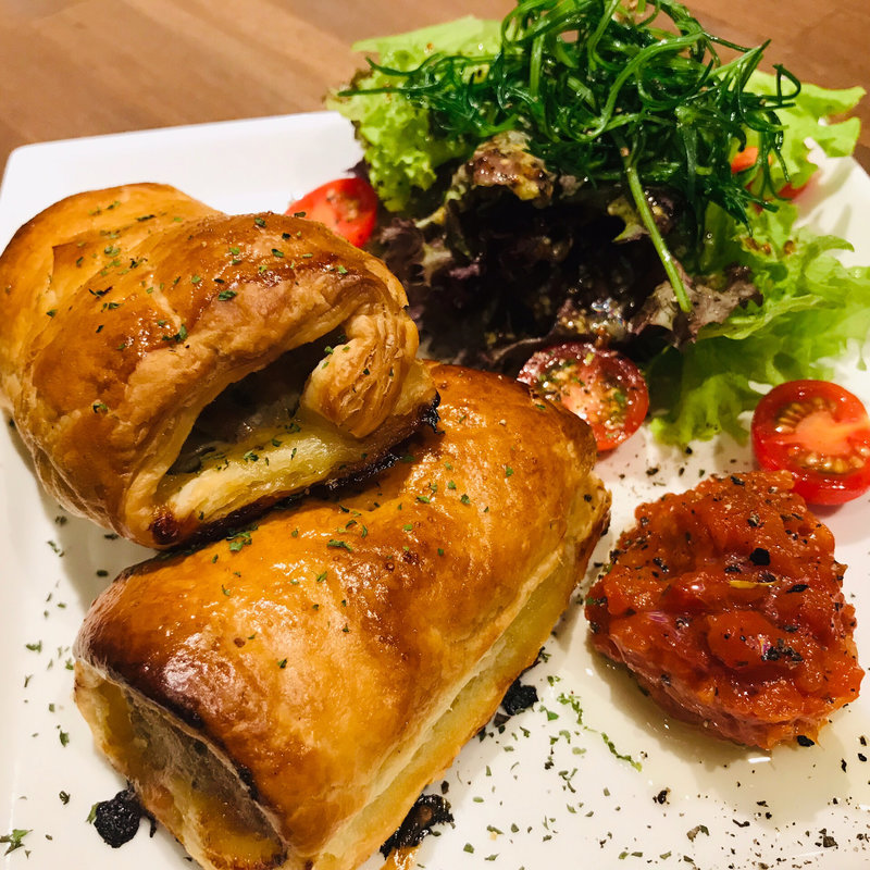 ポークソーセージロール(RABBIT HUTCH )