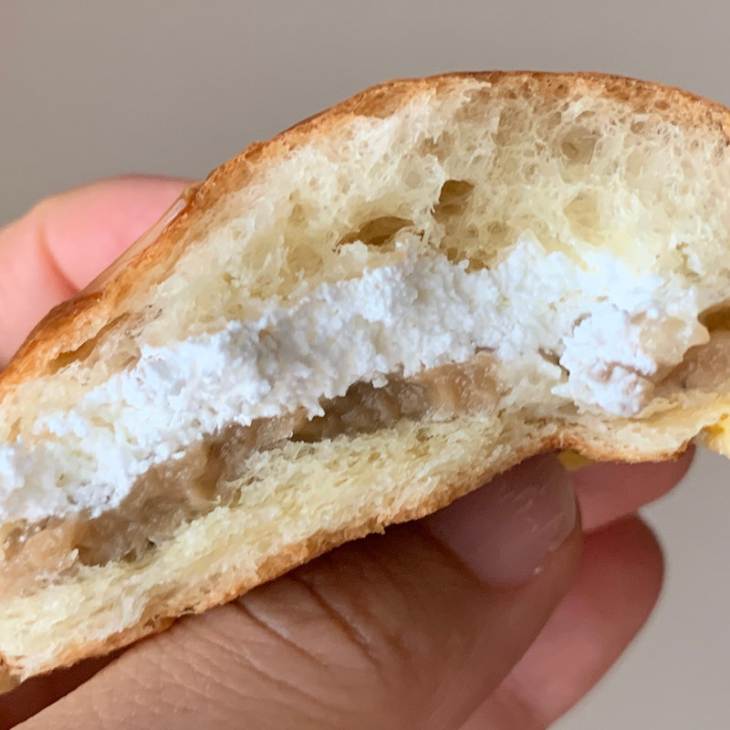 紅茶クリームパン(ボンファシル)