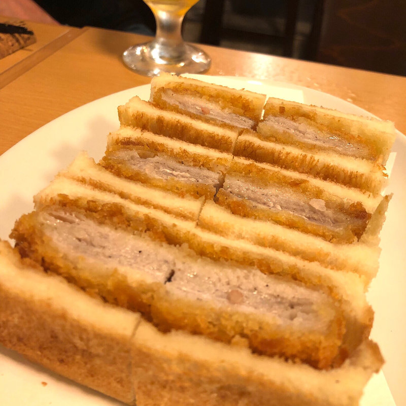 塩ポークカツサンド(炭火焼 ワイン＋日本酒 Kitchen Geek)