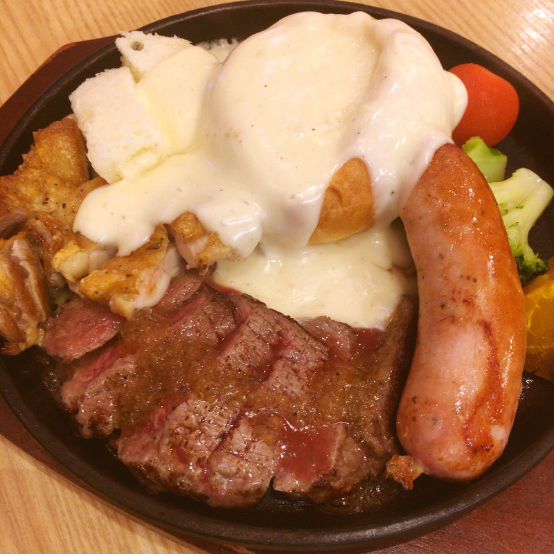 噂のパネチーズフォンデュ お肉3種盛り M(チーズマリノ イオンドーム大阪ドームシティ店)