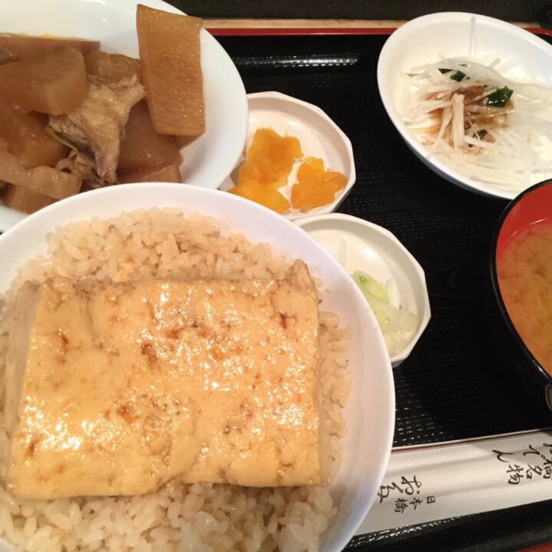 とうめし定食(お多幸 神田店)