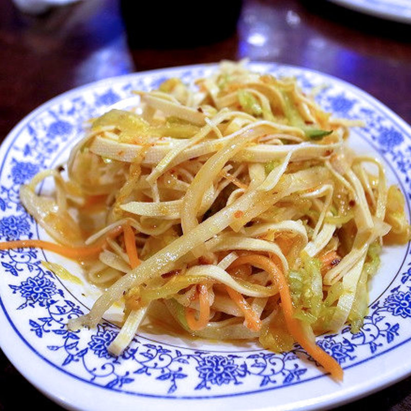 干し豆腐の和え物（干絲豆腐）(アリヤ 清真美食 池袋店)