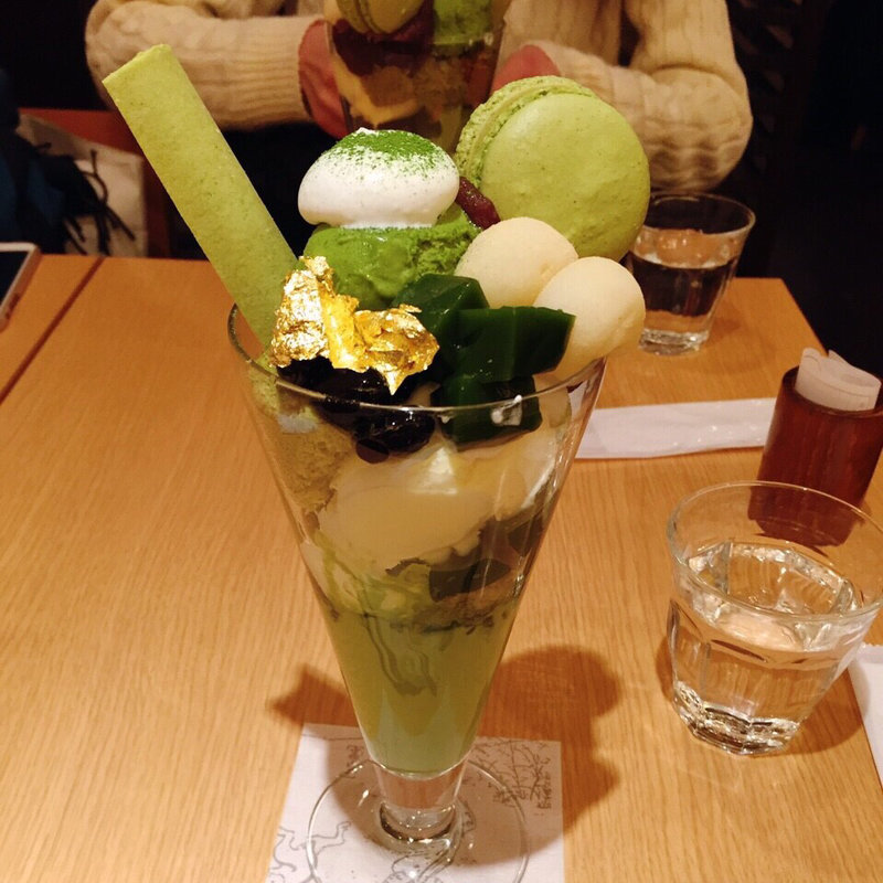 (茶寮都路里 祇園本店 （さりょうつじり）)