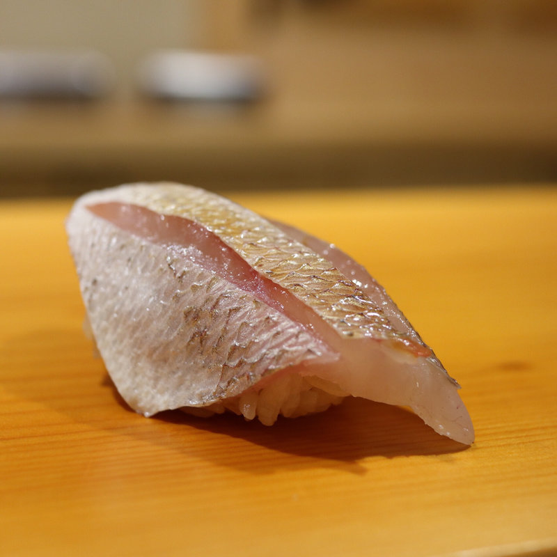 春子(鮨 あらい)