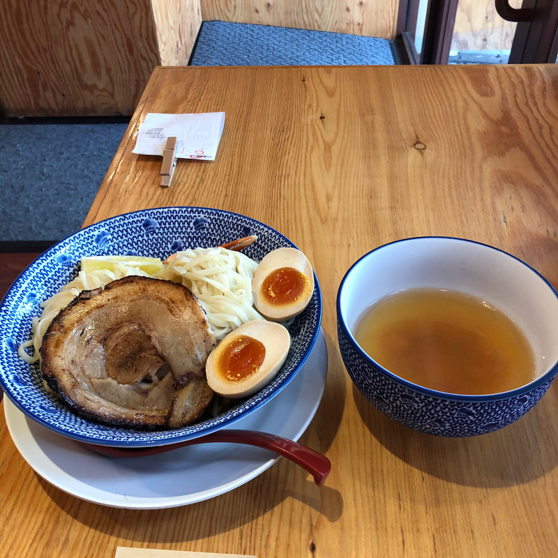 すっごいズワイ蟹の冷しつけ麺(下品なぐらいダシがうまいラーメン屋)