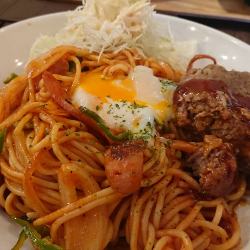 ハンバーグナポリタン(キッチン男の台所)