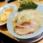 絡むネギラーメン+半天津飯セット(麺と出汁が絡むとき)