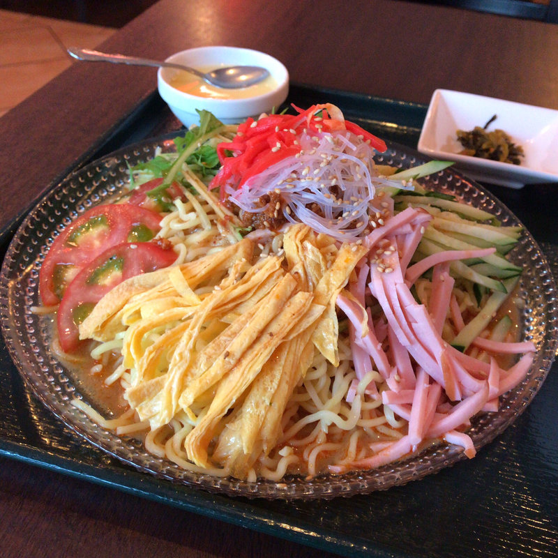 冷やし坦々麺(中華ダイニング食之居)