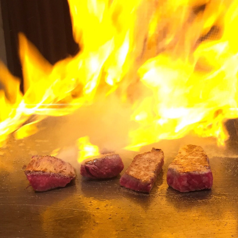 【ホールケーキ付】記念日コースサーロインとフィレどちらも楽しめる特別コース(ミートイン （Meat INN）)