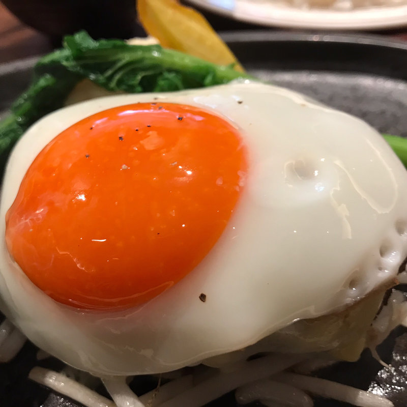 黒毛和牛100%フレッシュハンバーグ　ランチ　 レギュラー（目玉焼きトッピング）(ミート矢澤 （ミートヤザワ）)