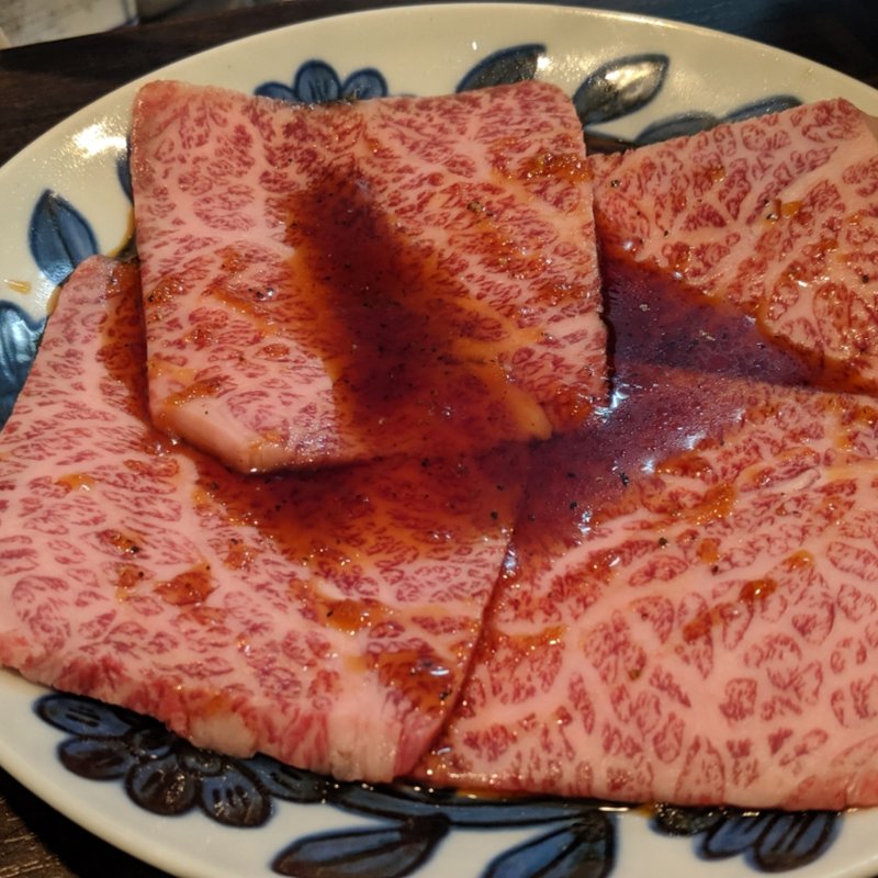 上カルビ(赤坂らいもん)