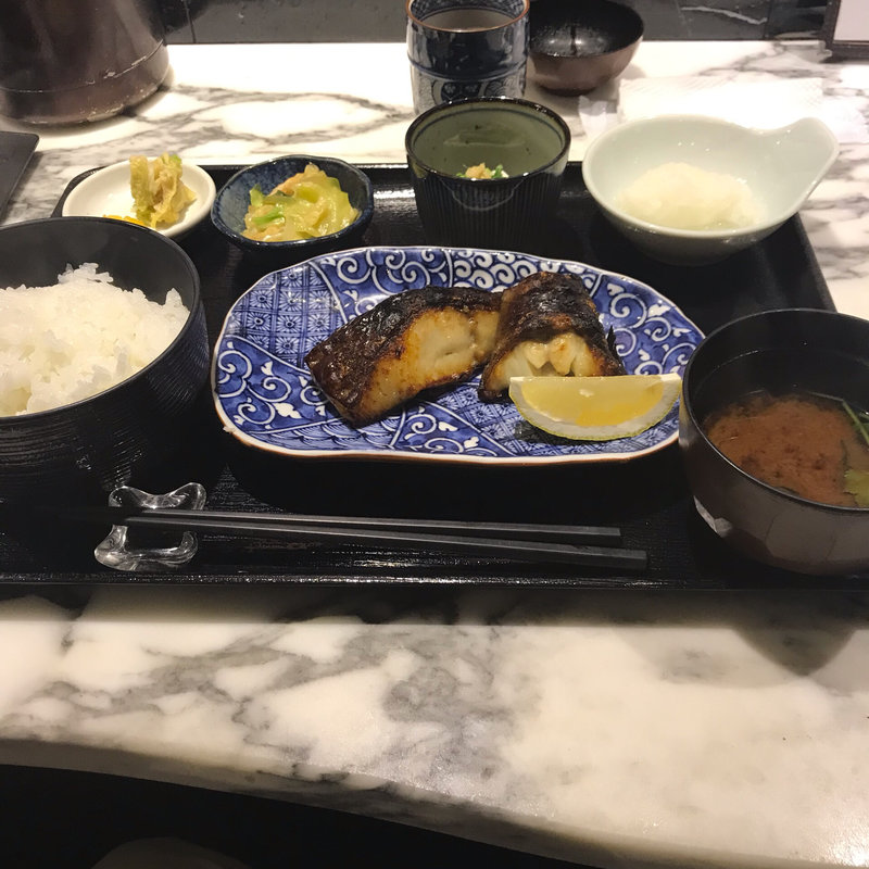 (炭火魚 旬彩料理 坂本)