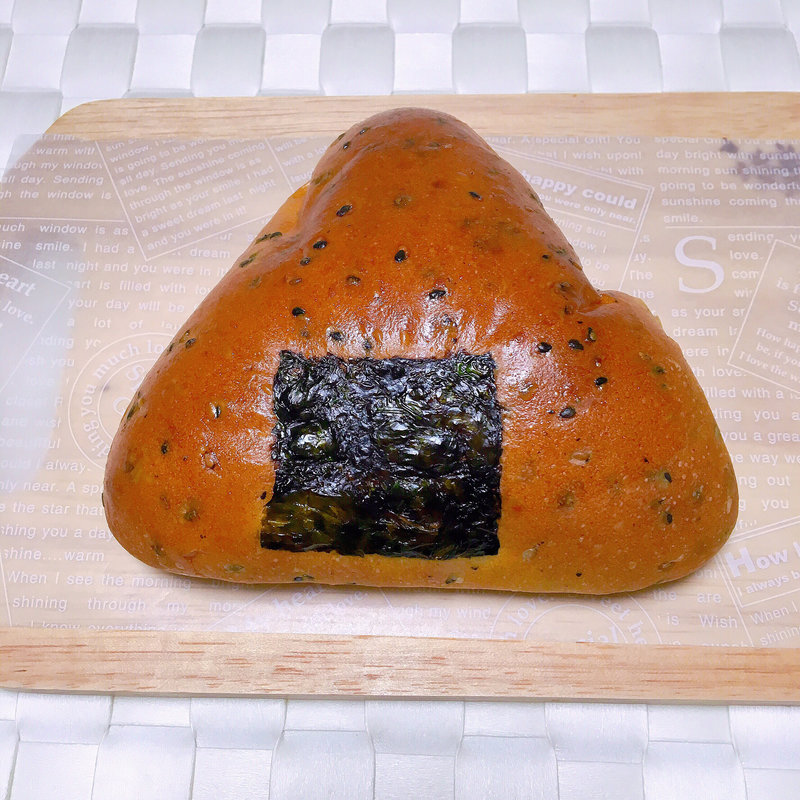 おにぎりパン(リブラン ベーカリー&カフェ)