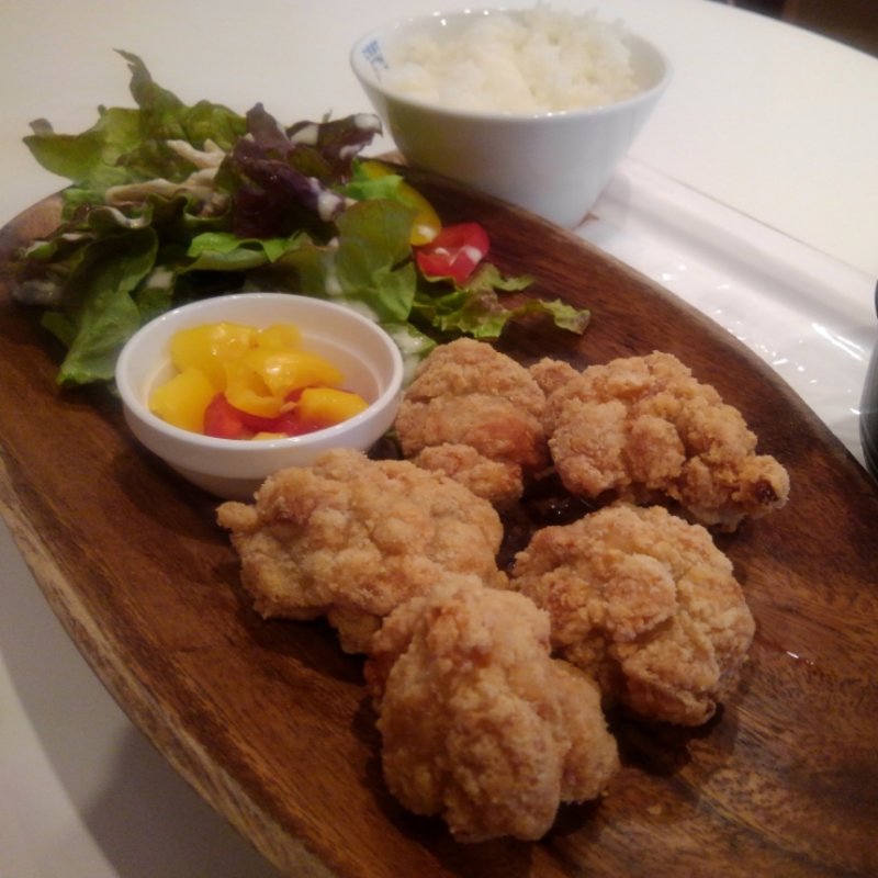 唐揚げプレート(ヴィーダカフェ 一関店 （VidaCafe）)