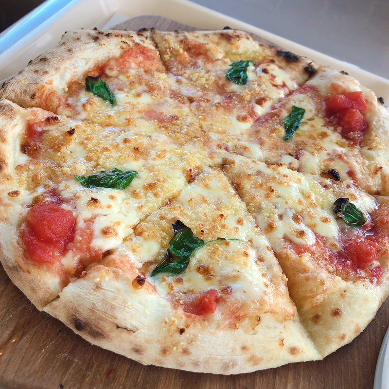 ピザ(レークヒル・ファーム （Lake-Hill Farm）)