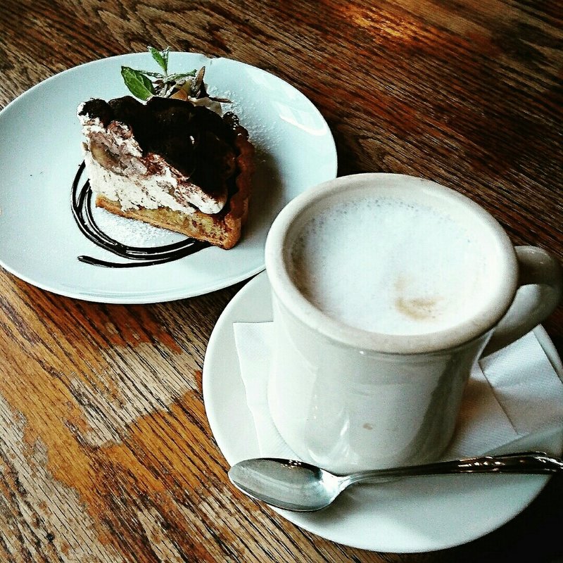 本日のケーキ(Yonchome Cafe （ヨンチョウメ カフェ）)