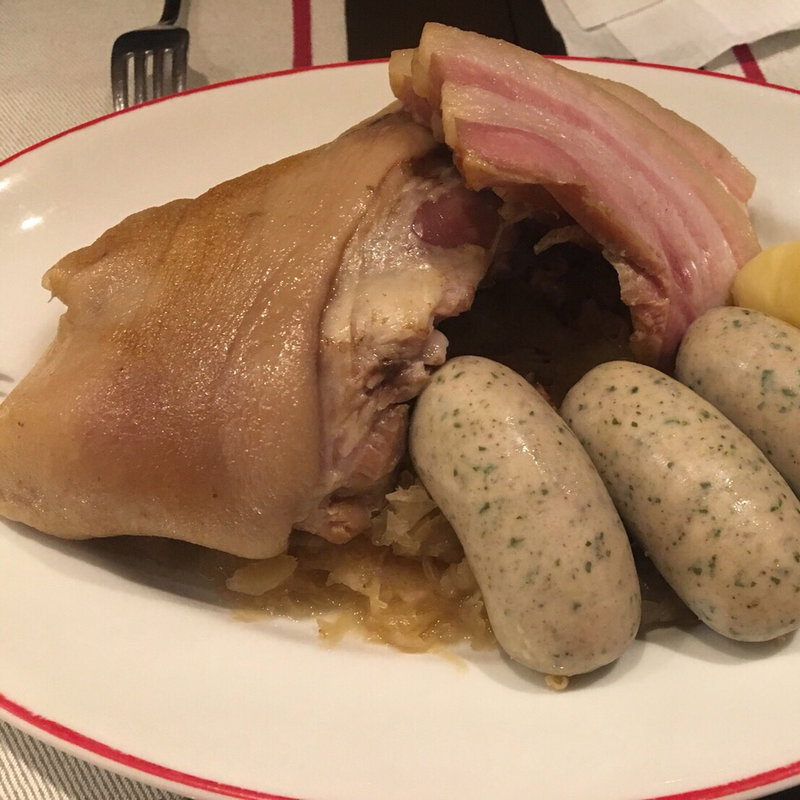 (ローブリュー （LAUBURU）)