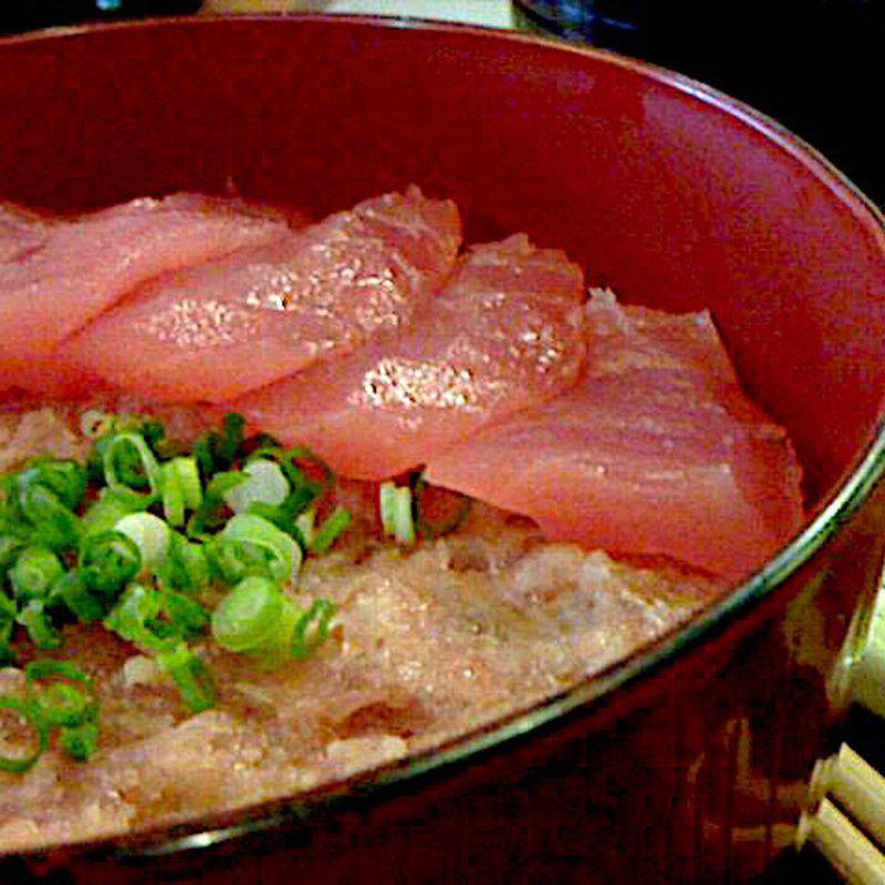 二色丼(塩竃まぐろ直売・食堂 )