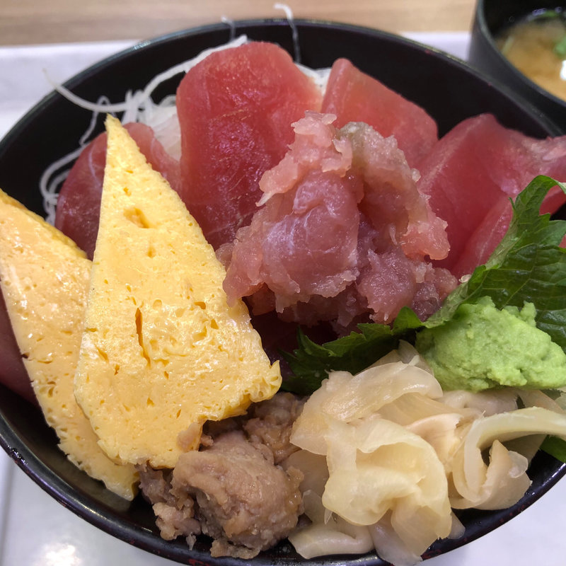まぐろ丼(築地魚河岸 鮪どんや ヴィーナスフォート店)