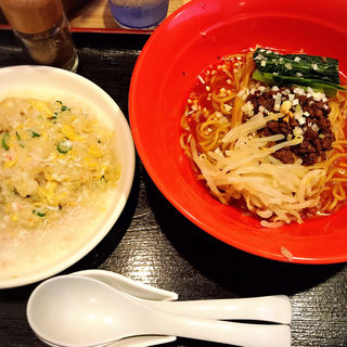 汁なし担々麺（5辛）＋蟹チャーハン(中華食堂 たんめん屋)
