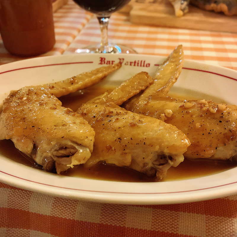 手羽先のアヒージョ(バル ポルティージョ （Bar Portillo）)
