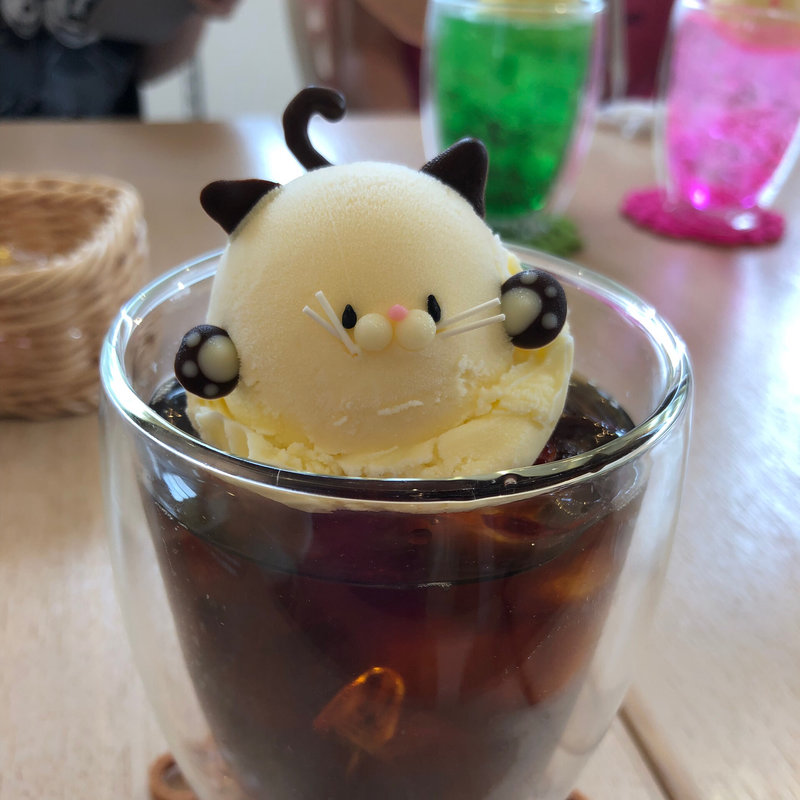 コーヒーフロートにゃん(ブリューミー！コーヒー&ティー高松)
