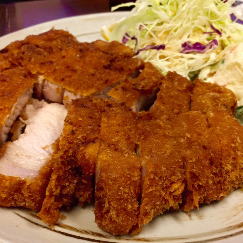 ジャンボロースカツ(山城屋)