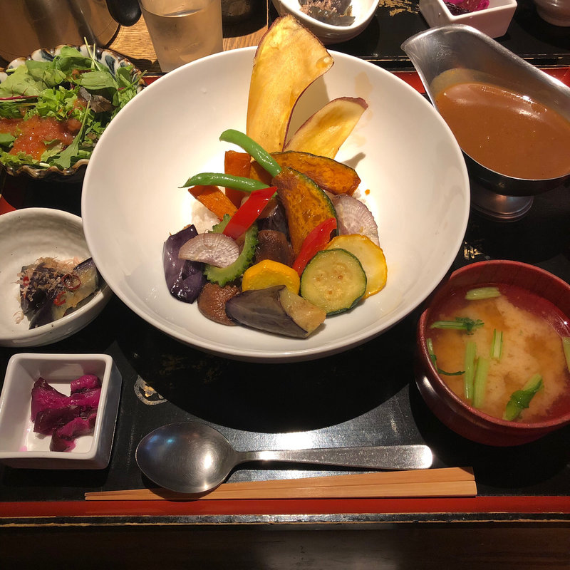 お野菜たっぷりカレー(やさい家めい 表参道ヒルズ本家 )