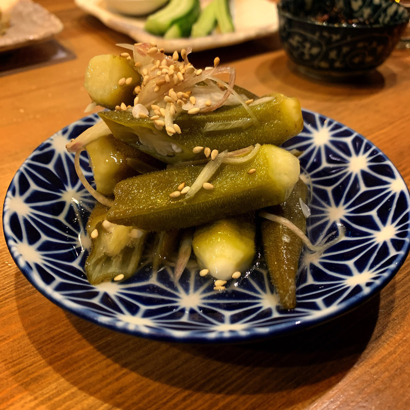 オクラとみょうがの酢の物(もつ焼き勝利はなれ)