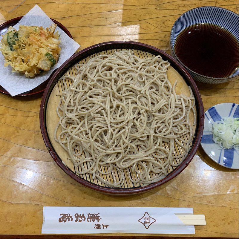 かき揚げそば  小海老と玉ねぎ(昼の特別献立て)(蓮玉庵(れんぎょくあん))