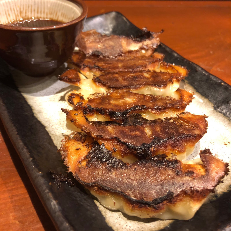 国産黒豚 焼きギョーザ(遊食彩宴居酒屋 Jambo家 （ジャンボヤ）)